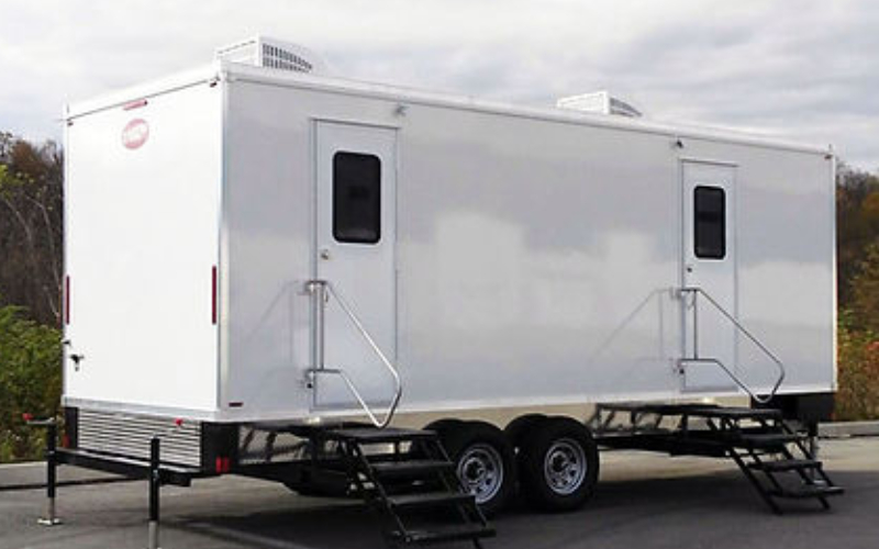 portable restroom rental