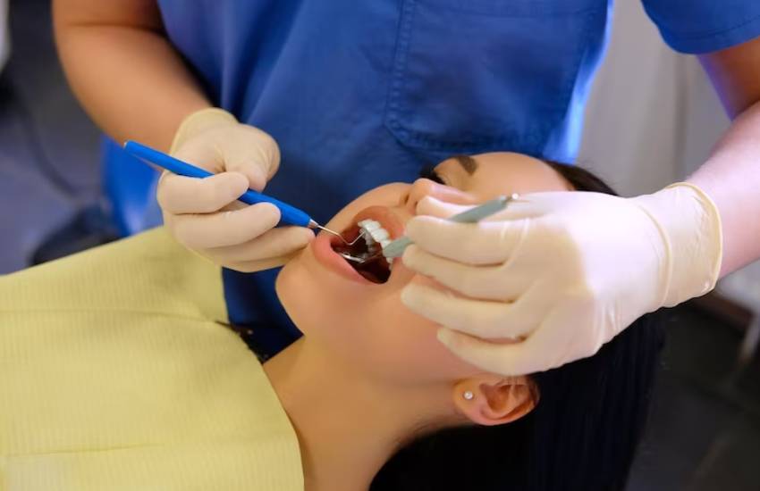 teeth scaling service